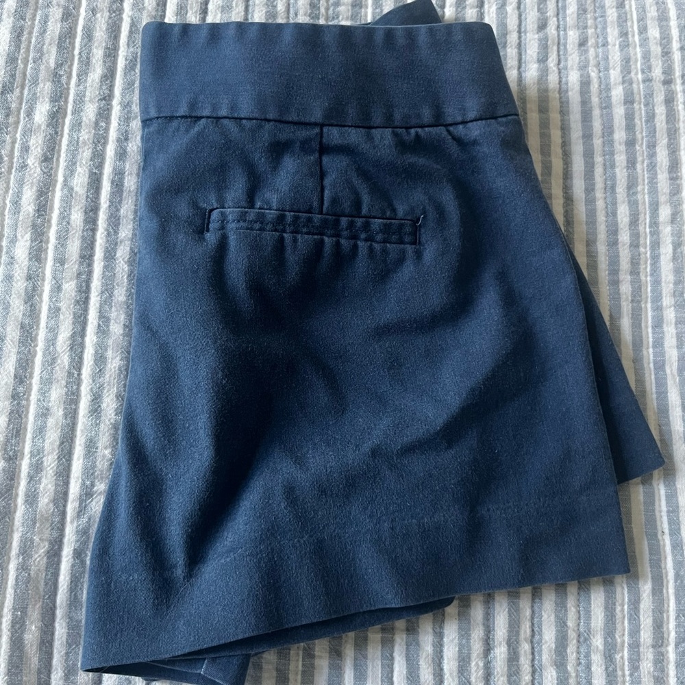 LOFT Riviera Shorts - 6P - Picture 2 of 3